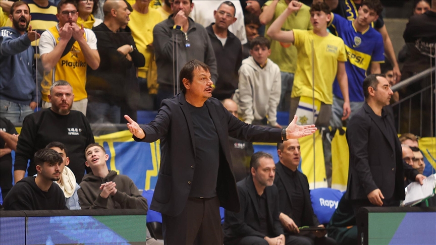 İsrail'de Ergin Ataman'a yapılan çirkin saldırı için sadece 12 bin avro para cezası verildi