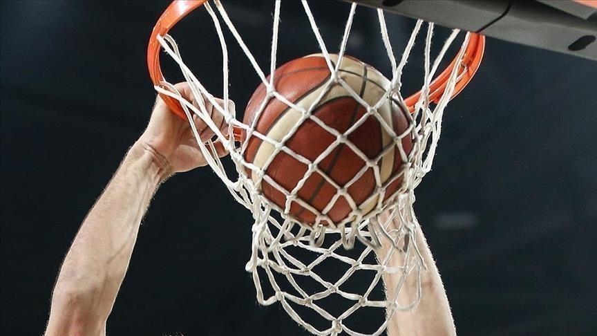 NBA'de Adem Bonalı Philadelphia 76ers, Toronto Raptors'a yenildi