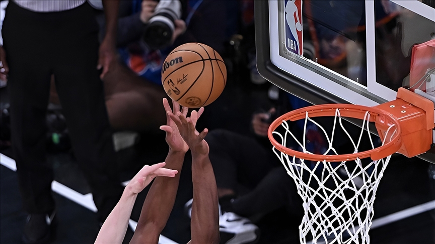 NBA'de Los Angeles Lakers, Dallas Mavericks deplasmanında kazandı