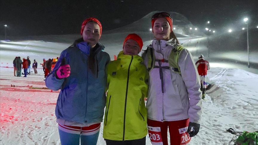 Dağ kayağında Türkiye'ye ilki yaşatan kadın sporcular, yeni başarılara odaklandı