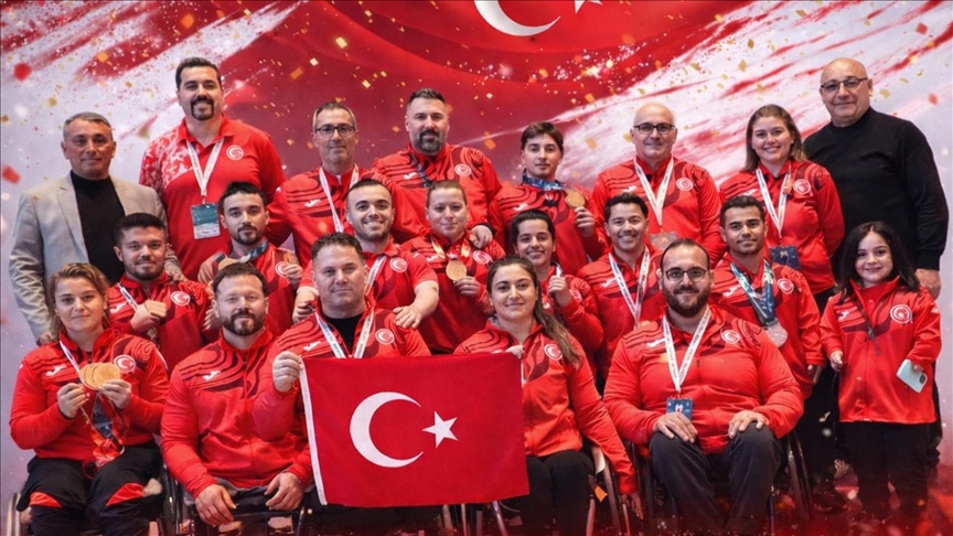 Milli para halterciler, Avrupa Şampiyonası'nın son gününde 4 madalya kazandı