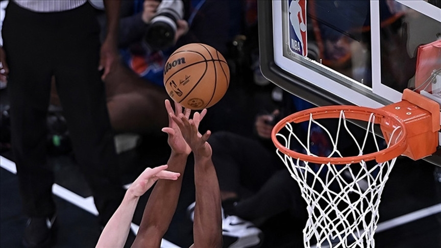 NBA'de Spurs, Bucks'ı yenerek üst üste 8. galibiyetini aldı