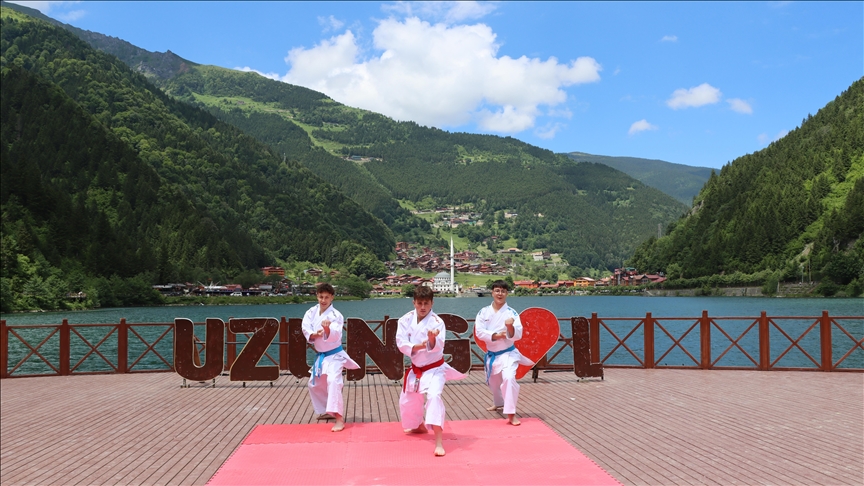 Trabzon'un turizm noktaları spor gösterilerine sahne oldu