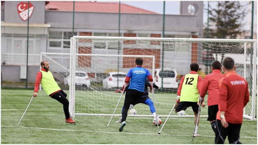 Trabzon Büyükşehir Belediyesi Ampute Futbol Takımı'nda hedef 
