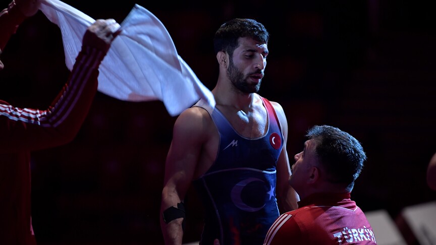 Murat Fırat, Avrupa Güreş Şampiyonası'nda finale çıktı