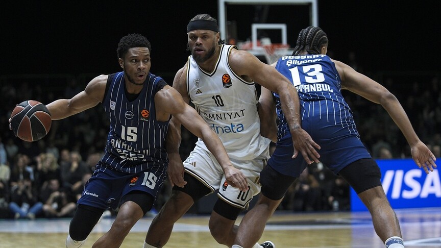 Anadolu Efes, Dubai Basketbol'u 85-69 mağlup etti