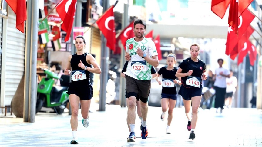 Bursa'da 18. Uluslararası Tarihi Kent Koşusu yapıldı