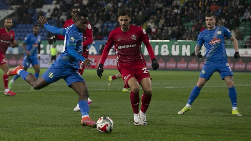 Çaykur Rizespor, sahasında Gaziantep FK'yi 2-1 mağlup etti