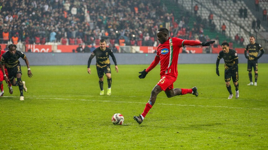 1. Lig'de Amed Sportif Faaliyetler'in golcüsü Diagne rekor peşinde