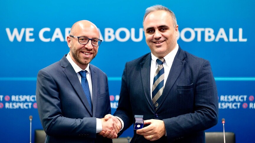 TFF Yönetim Kurulu Üyesi Aküzüm, UEFA Gençlik ve Amatör Futbol Komitesi Toplantısı'na katıldı
