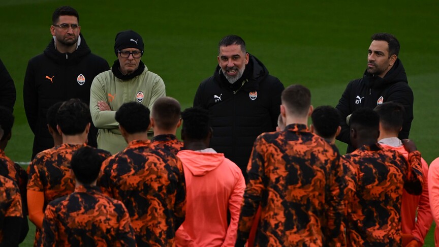 Shakhtar Donetsk'i şampiyonluğa taşıyan Arda Turan, Türk teknik direktörlük tarihine geçti