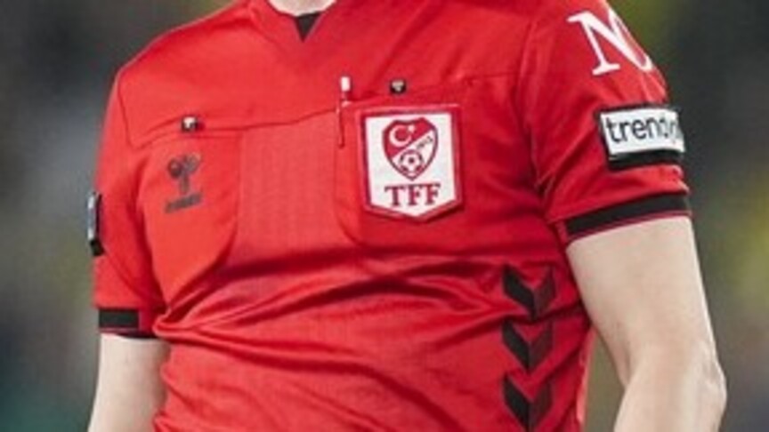 Edirne'de hakemi darbettiği iddiasıyla bir futbolcu gözaltına alındı