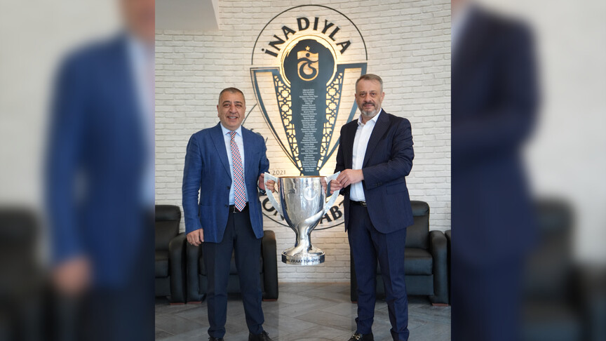 Trabzonspor, Ziraat Türkiye Kupası'nı müzesinde sergiliyor
