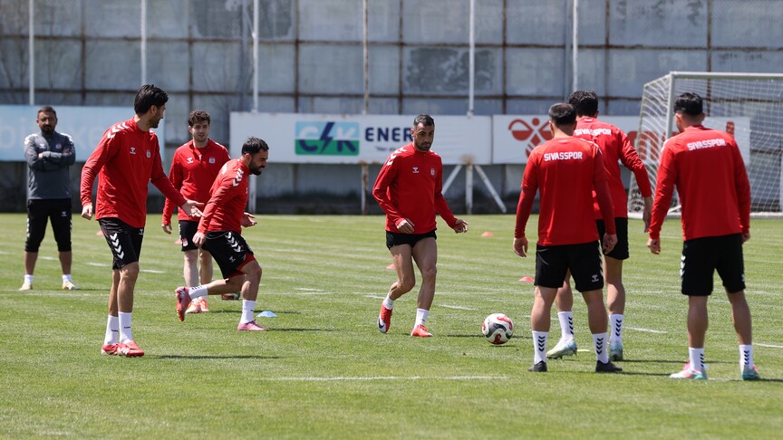 Sivasspor'da yönetim arayışı sürüyor