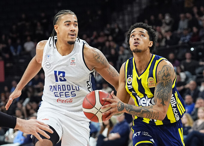Fenerbahçe Beko, Basketbol Süper Ligi yarı finalinde yarın Anadolu Efes'i ağırlayacak