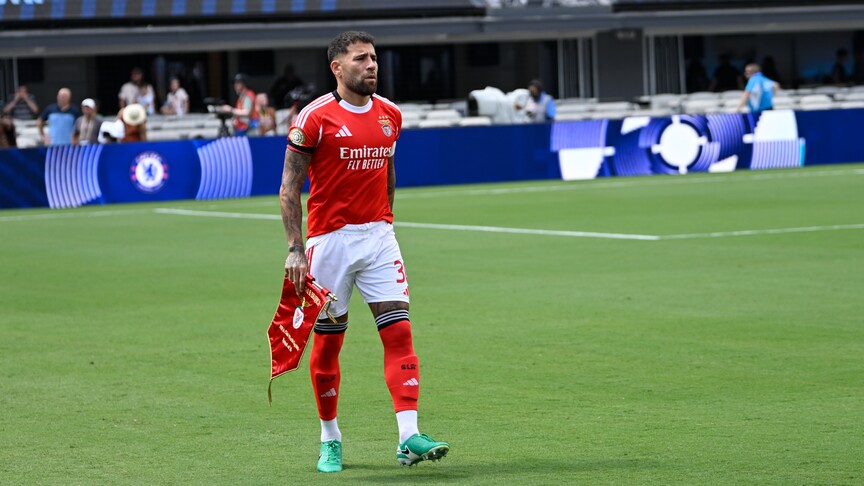 Arjantinli futbolcu Nicolas Otamendi, River Plate'e transfer oldu