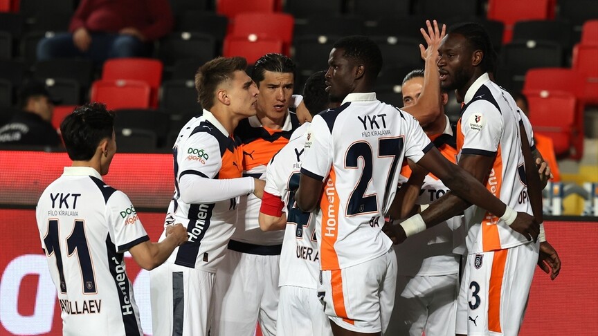 Başakşehir, Gaziantep FK'yı deplasmanda 2-1 mağlup etti