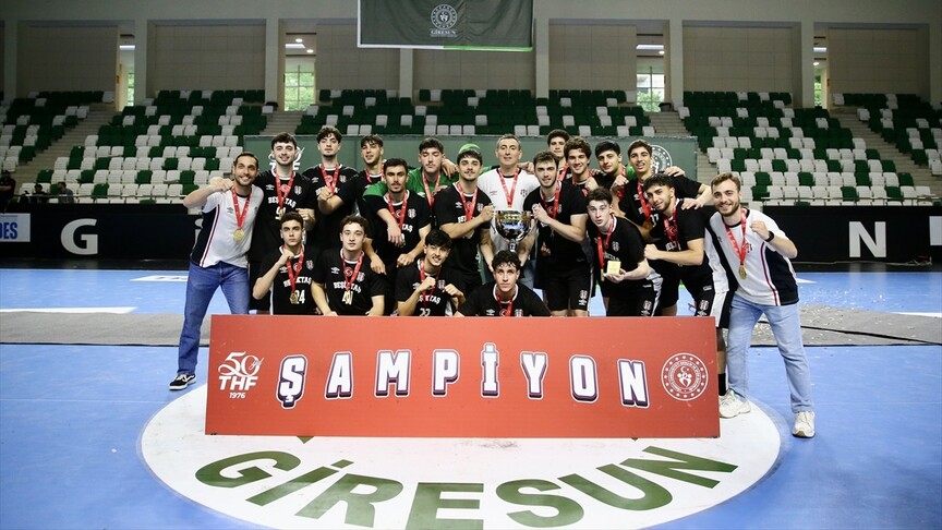 Yeşilay Genç Erkekler Hentbol Türkiye şampiyonu Beşiktaş oldu