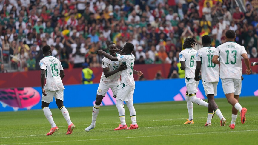 Senegal, Dünya Kupası'ndaki son grup maçında Irak'ı 5 golle geçti