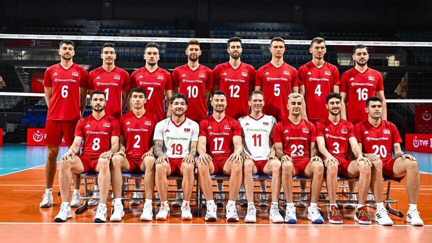 A Milli Erkek Voleybol Takımı, dünya sıralamasında ilk 10'da yer aldı