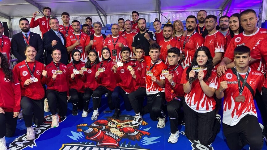 Dünya Muaythai Şampiyonası'nda milli sporculardan 4'ü altın, 16 madalya