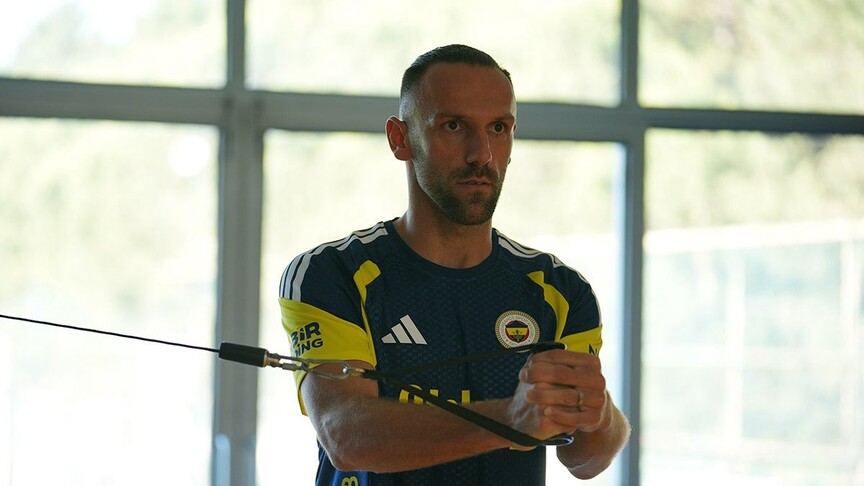 Fenerbahçe'nin yeni transferi Vedat Muric, bireysel çalışmalara başladı