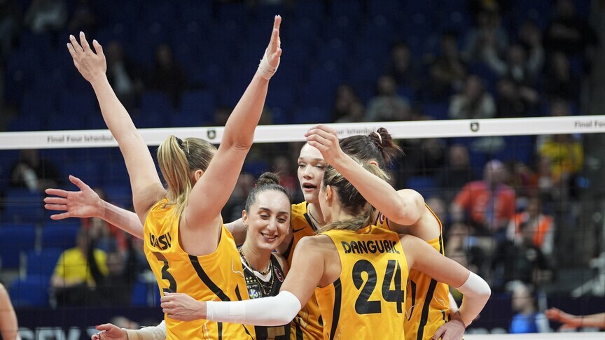 VakıfBank, yeni sezonda 11 voleybolcuyla yola devam edecek