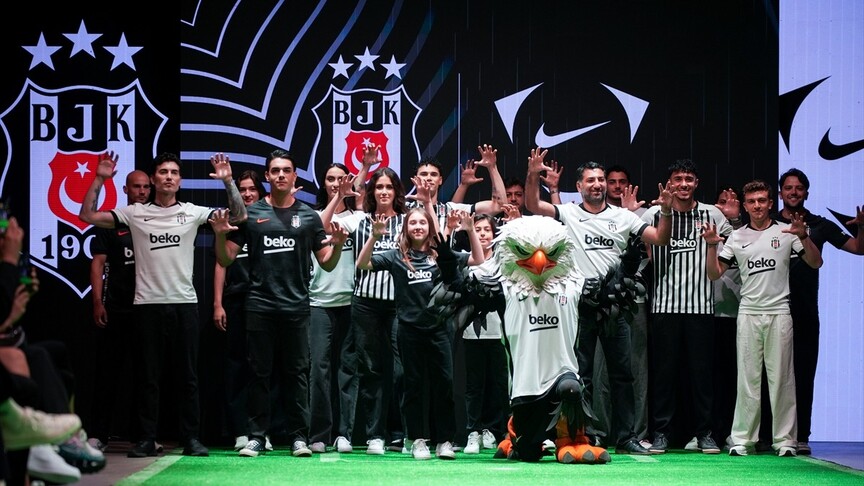 Beşiktaş'ın yeni sezon formaları tanıtıldı