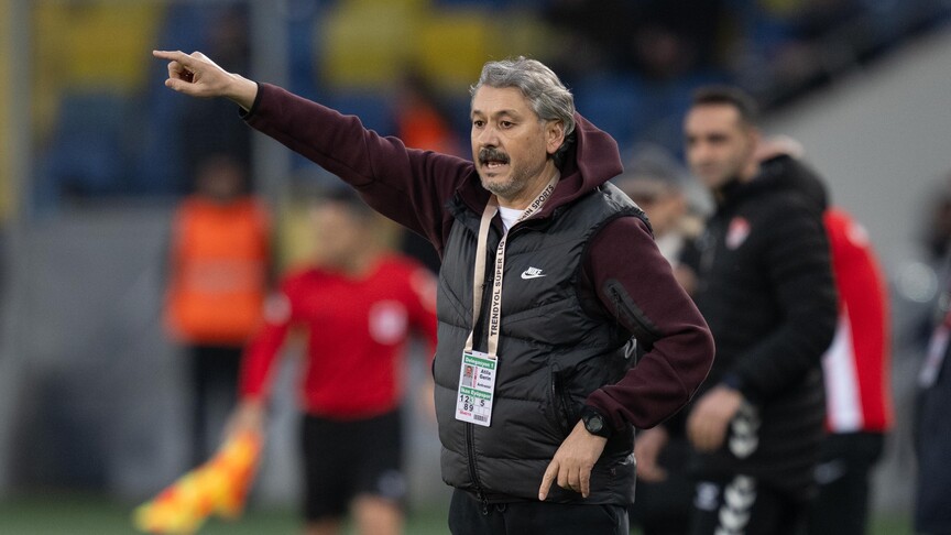 Eyüpspor'da teknik direktör Atila Gerin ile yollar ayrıldı