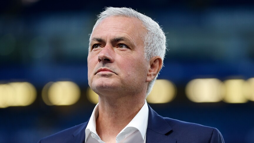 Real Madrid, teknik direktör Jose Mourinho ile 3 yıllık sözleşme imzaladı