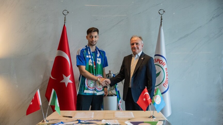 Çaykur Rizespor, Tayyip Talha Sanuç'u renklerine bağladı