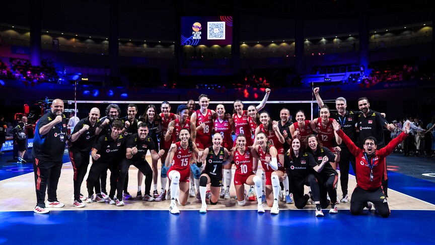 A Milli Kadın Voleybol Takımı, Milletler Ligi'nde finale yükseldi