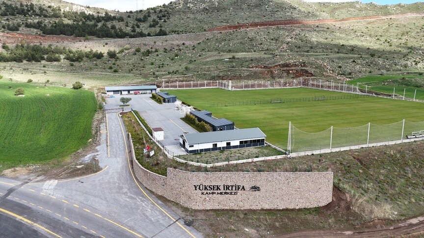Futbol takımları yüksek irtifada güç depolamak için Erciyes'i tercih etti