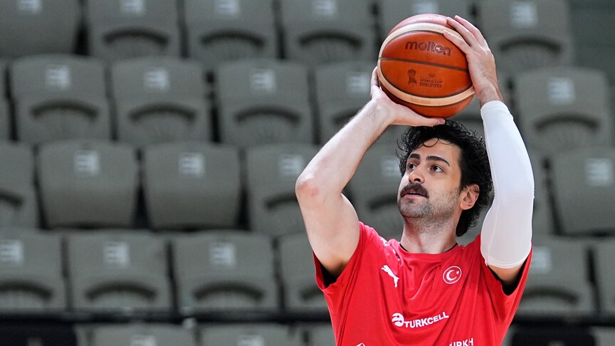 Beşiktaş, milli basketbolcu Furkan Korkmaz'ı transfer etti