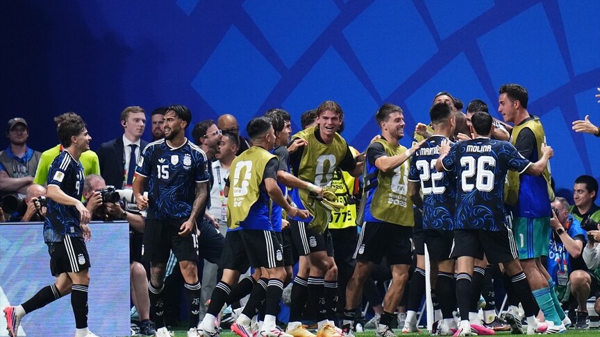 İngiltere'yi mağlup eden Arjantin finale yükseldi