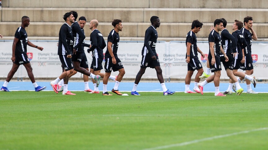 Beşiktaş, Slovakya kampına yarın iki hazırlık maçıyla devam edecek