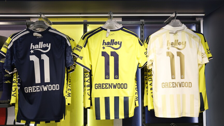 Fenerbahçe'de yeni transferler Greenwood, Ake ve Muric'in formaları satışa çıktı