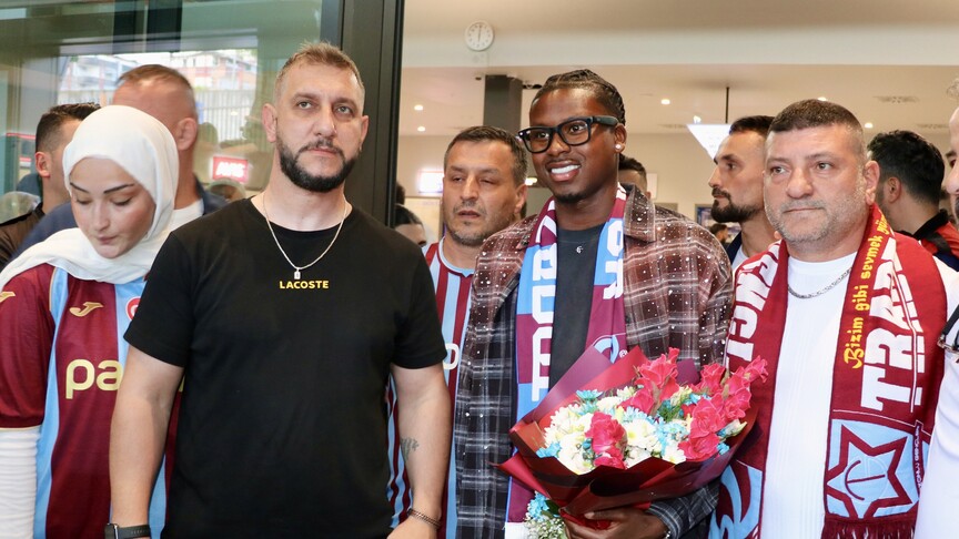 Trabzonspor'un yeni transferlerinden Sidny Lopes Cabral, Trabzon'a geldi