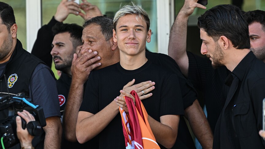 Galatasaray, Aleksey Batrakov'un transferini TFF'ye bildirdi