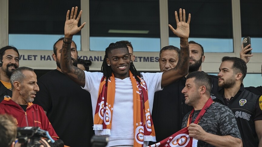 Rafael Leao, Galatasaray için İstanbul'da