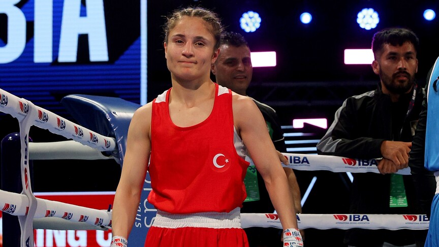 Milli boksör Nurselen Yalgettekin, Avrupa Şampiyonası'nda bronz madalya kazandı