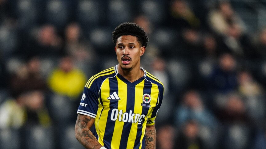 Fenerbahçe'nin Hollandalı futbolcusu Oosterwolde, ameliyat edildi
