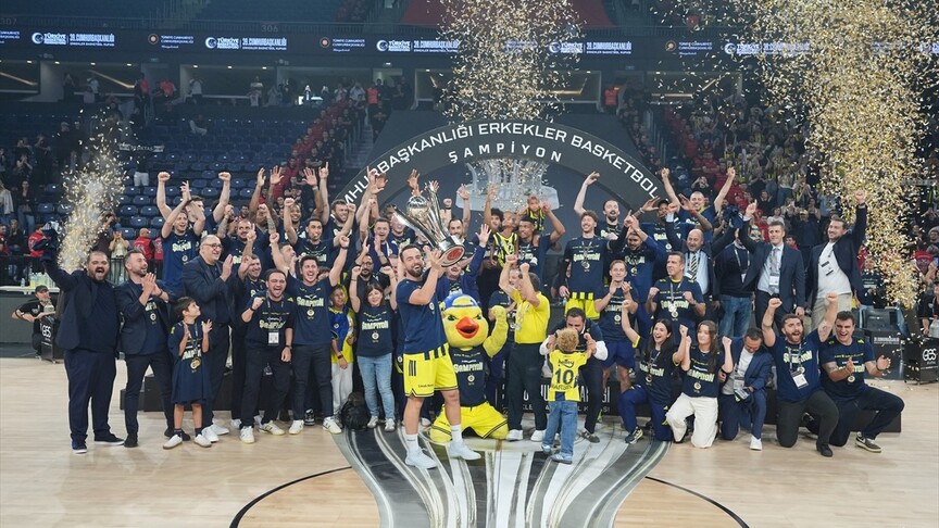 Basketbolda Erkekler Cumhurbaşkanlığı Kupası'nı Fenerbahçe Tarfin kazandı