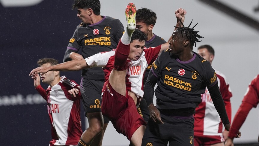 Galatasaray, hazırlık maçında Orfa Yapı Pendikspor ile berabere kaldı