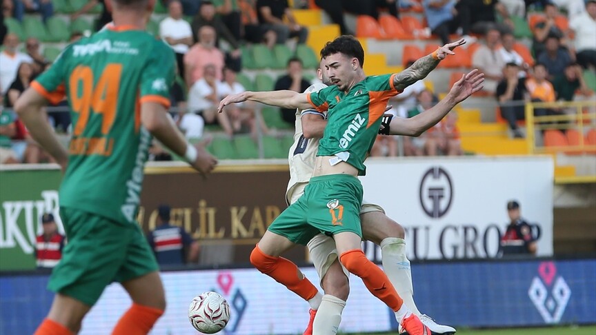 Corendon Alanyaspor ile Erzurumspor golsüz berabere kaldı