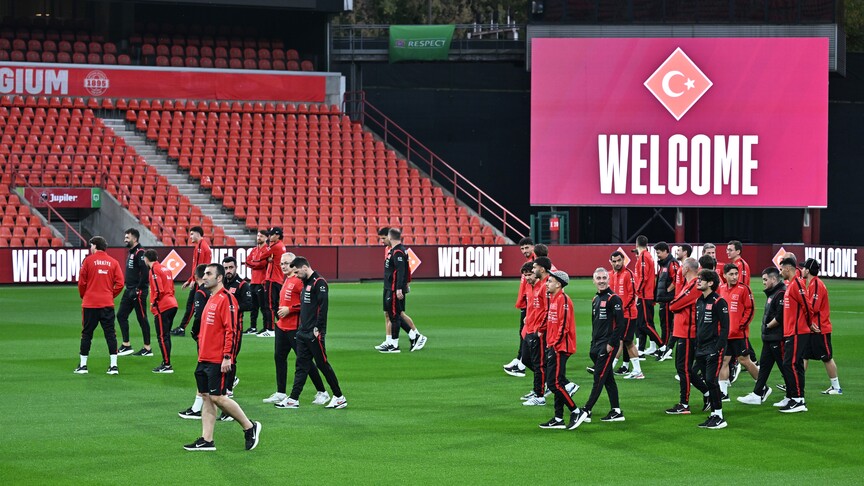 TFF, milli takım kafilesinin sorun yaşamadan Liege Havalimanı'ndan çıktığını açıkladı