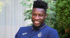 Trabzonspor'un deneyimli kalecisi Onana'dan Fatih Tekke övgüsü