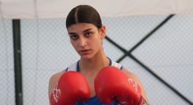 Milli boksör İvana Kılcı, Avrupa şampiyonluğu için yumruk sallıyor