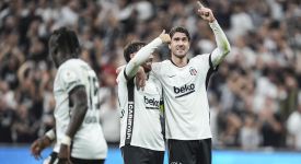 Vlahovic'in yıldızlaştığı maçta Beşiktaş farklı kazandı