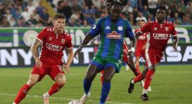 Samsunspor, deplasmanda Çaykur Rizespor'u 2-0 yendi
